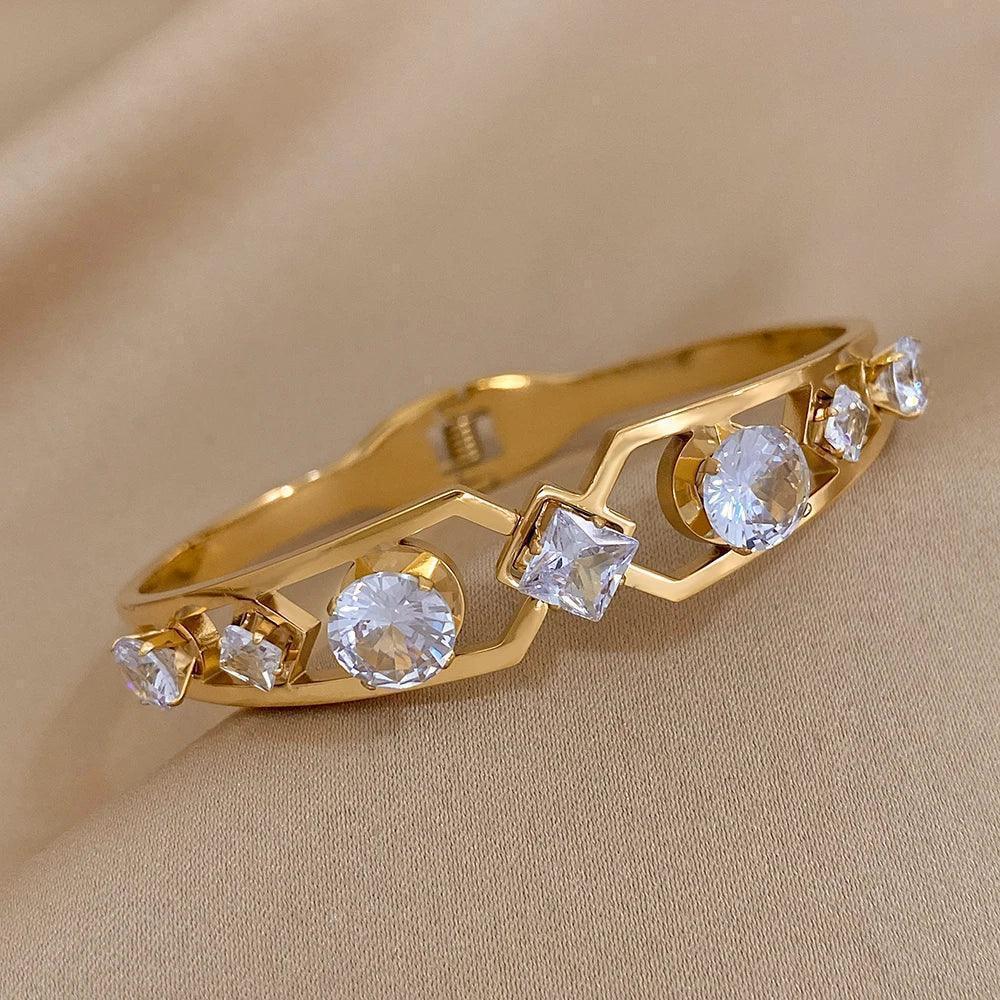 Bracelete Dourado Cuff Geométrico Banhado em Ouro - Ravelle Luxe