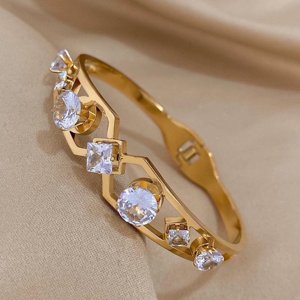 Bracelete Dourado Cuff Geométrico Banhado em Ouro - Ravelle Luxe