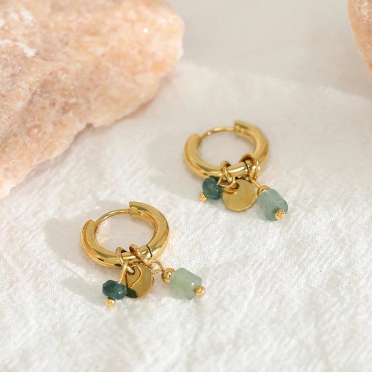 Brinco Dourado Argola Vintage com Pedra Verde Natural Banhado a Ouro 18K - Ravelle Luxe