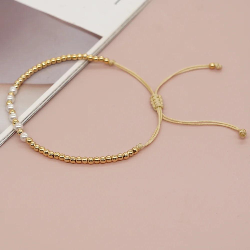 Pulseira Dourada Pequenas Esferas e Pérolas Redondas Banhada a Ouro - Ravelle Luxe