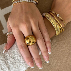 Anel Dourado Dome Chunky em Aço Inoxidável - Ravelle Luxe