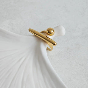 Anel Dourado Minimalista Geométrico Banhado em Ouro 18k - Ravelle Luxe