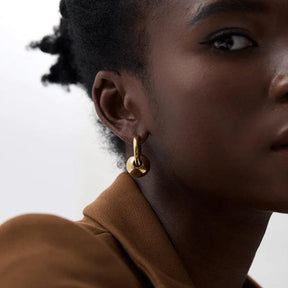 Brinco Dourado Argola com Esfera Texturizada Banhado a Ouro 18K - Ravelle Luxe