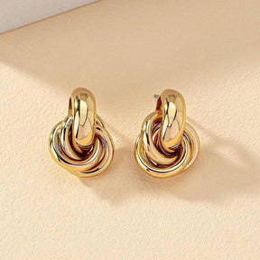 Brinco Dourado Argola com Nó Geométrico Banhado em Ouro - Ravelle Luxe