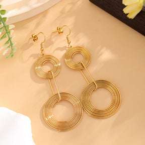 Brinco Dourado Boêmio Pendão Circulares Banhado em Ouro 18k - Ravelle Luxe