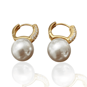 Brinco Dourado Mini Argola com Pérola em Aço Inoxidável - Ravelle Luxe