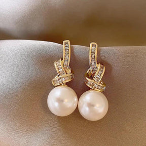 Brinco de Nó com Zircônia e Pérola Folheado em Ouro 14k - Ravelle Luxe