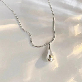Colar Gota Longa Minimalista em Prata Esterlina 925 - Ravelle Luxe