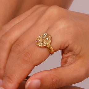 Conjunto de Colar, Brincos e Anel Dourado Estrela e Lua Banhado em Ouro 18K - Ravelle Luxe