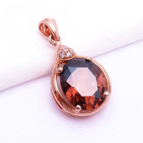Conjunto de Colar, Brincos e Anel Incrustado com Zircônia e Banhado em Ouro Rosa 14K - Ravelle Luxe