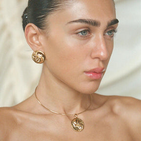Conjunto de Colar e Brincos Geométrico Banhado em Ouro 18K - Ravelle Luxe