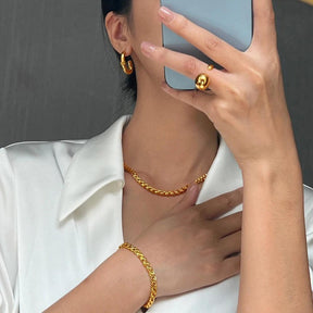 Conjunto de Colar e Pulseira Dourado Estilo Trançado Banhado em Ouro 18K - Ravelle Luxe