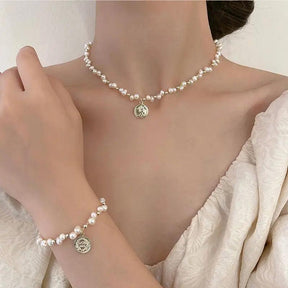 Conjunto de Colar e Pulseira com Pérolas Barrocas Naturais Banhado a Ouro 14K - Ravelle Luxe