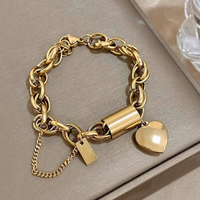Pulseira Dourada Chunky com Pingente de Coração em Aço Inoxidável - Ravelle Luxe