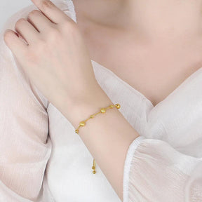 Pulseira Encanto Dourada com Esferas Foscas em Prata Esterlina 925 Banhado em Ouro 18K - Ravelle Luxe